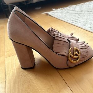 Gucci Marmont heels in suede leather